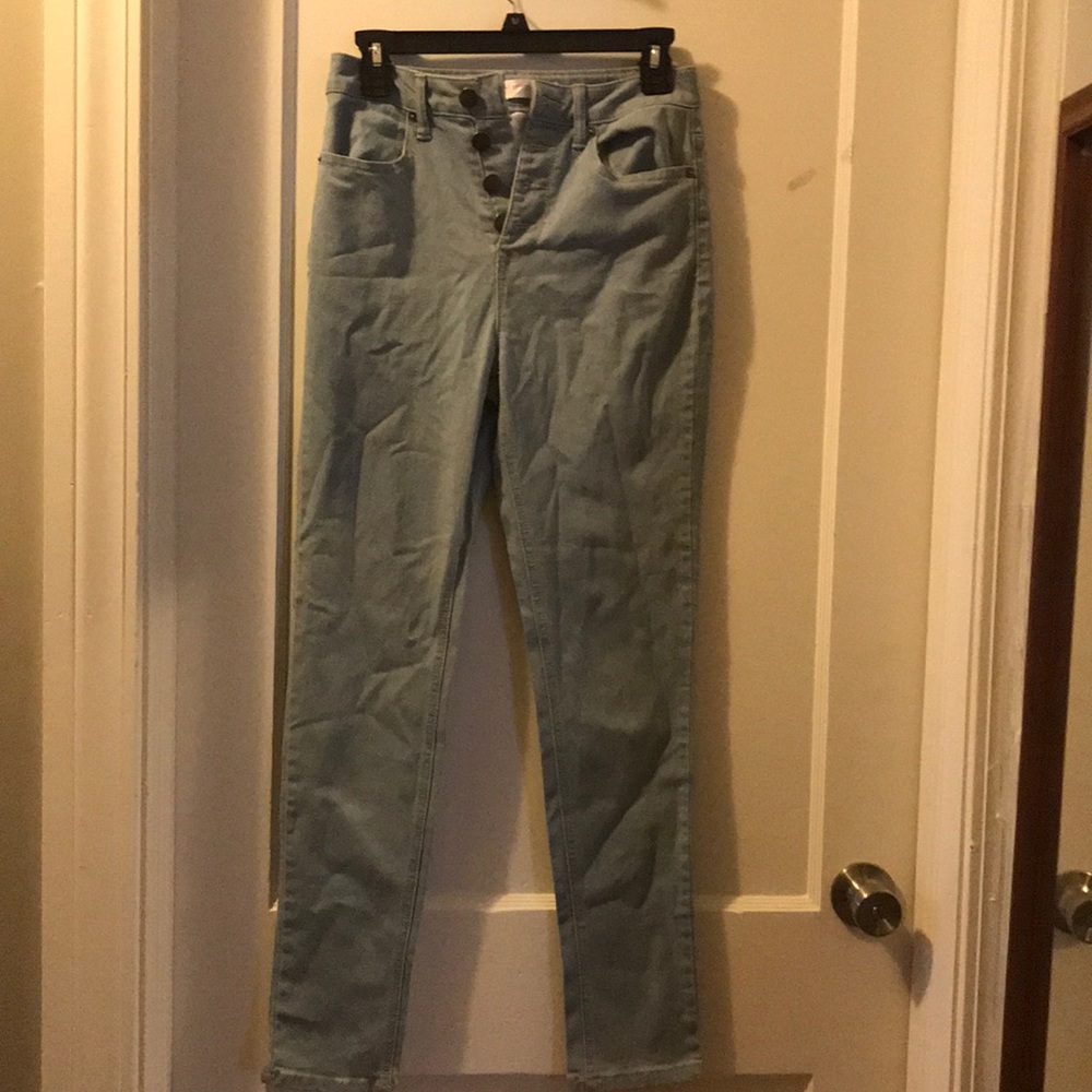No boundaries light blue jeans